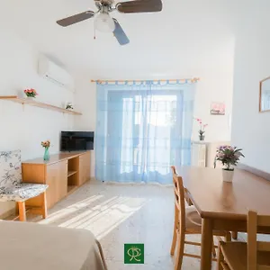 https://residence-baia-di-norsi.it-tuscanyhotel.com