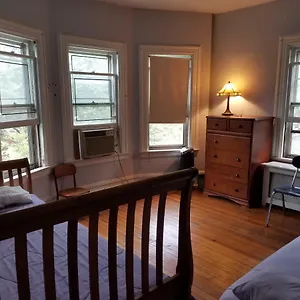 Sid's Victorian Oasis Séjour chez l'habitant New York